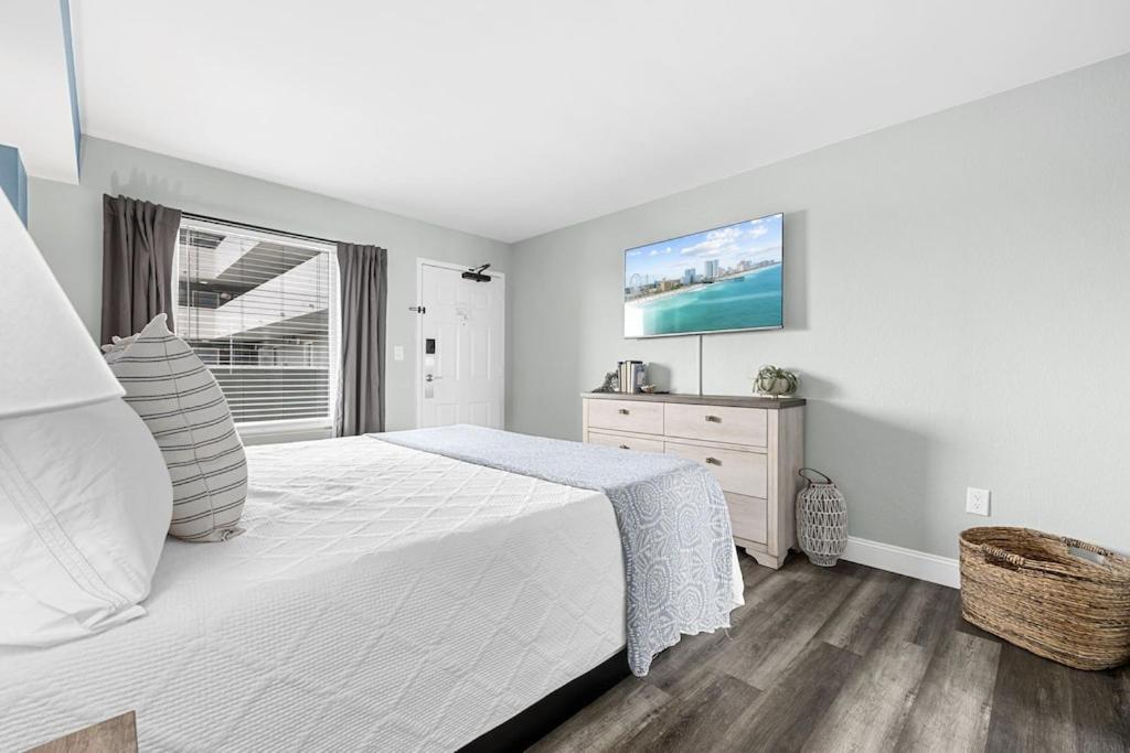 Direct Oceanfront- King Bedroom- Amazing Views/Pools/Hot Tubs/Beach Access/Golf Myrtle Beach Dış mekan fotoğraf